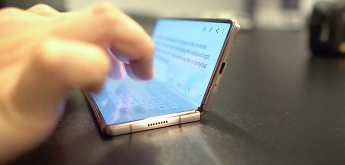 Le logiciel DeX permet de transformer son Galaxy Z Fold 2 en mini ordinateur