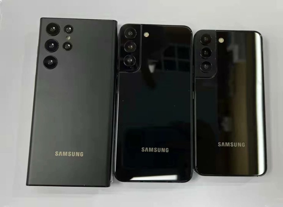 Galaxy S22, S22+ et S22 Ultra : des photos volées dévoilent leurs designs