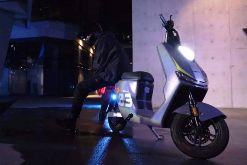 photo du Le scooter N100 Max de l'entreprise chinoise VFly