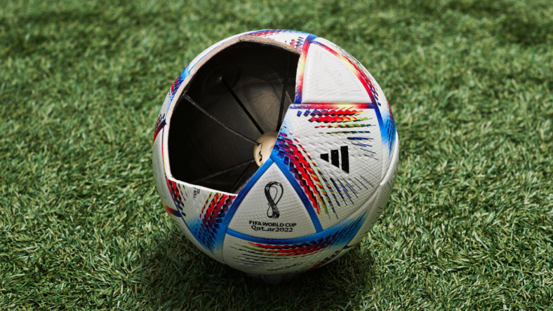 ballon connecté FIFA Adidas