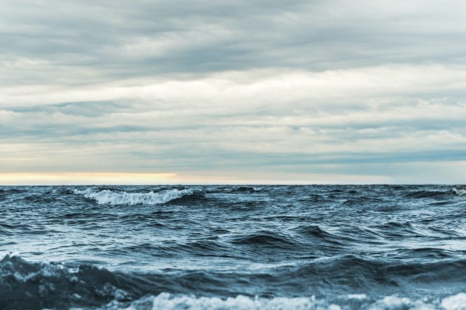 Quelle(s) différence(s) entre mers et océans ?