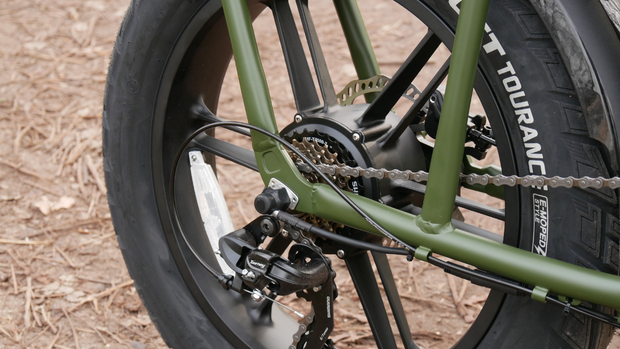 moteur dans la roue arrière du vélo électrique Fiido T1