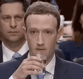 Mark Zuckerberg Meta boit eau