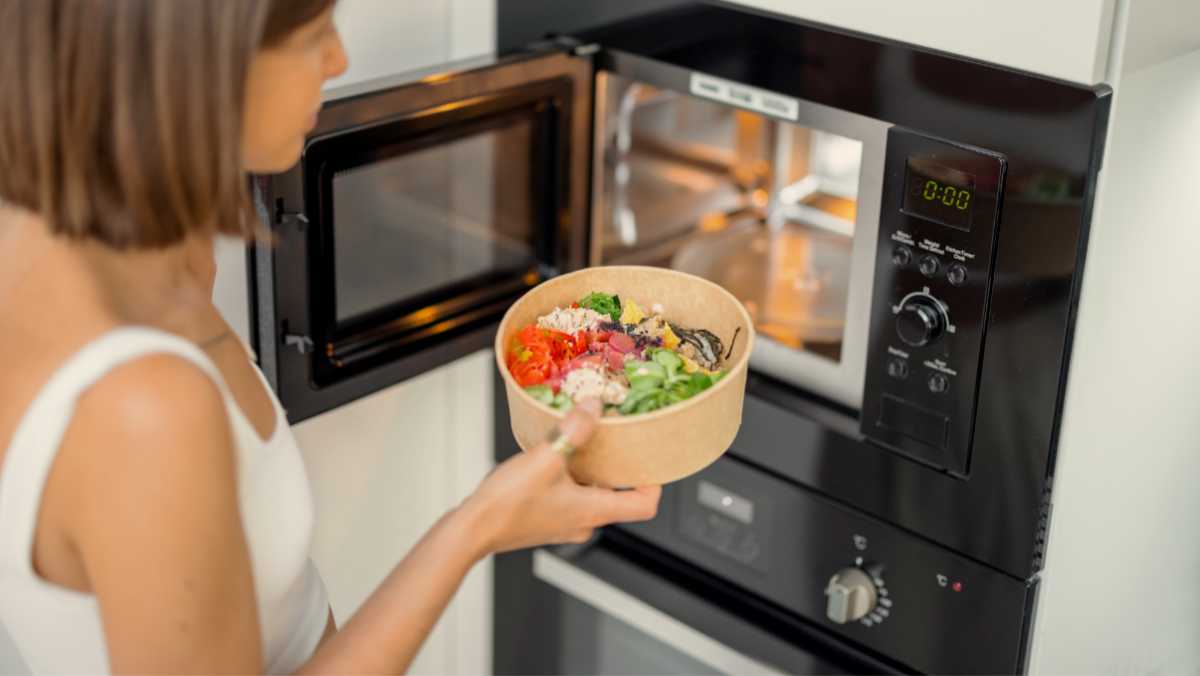 Microondes ces 4 aliments peuvent être dangereux pour votre santé