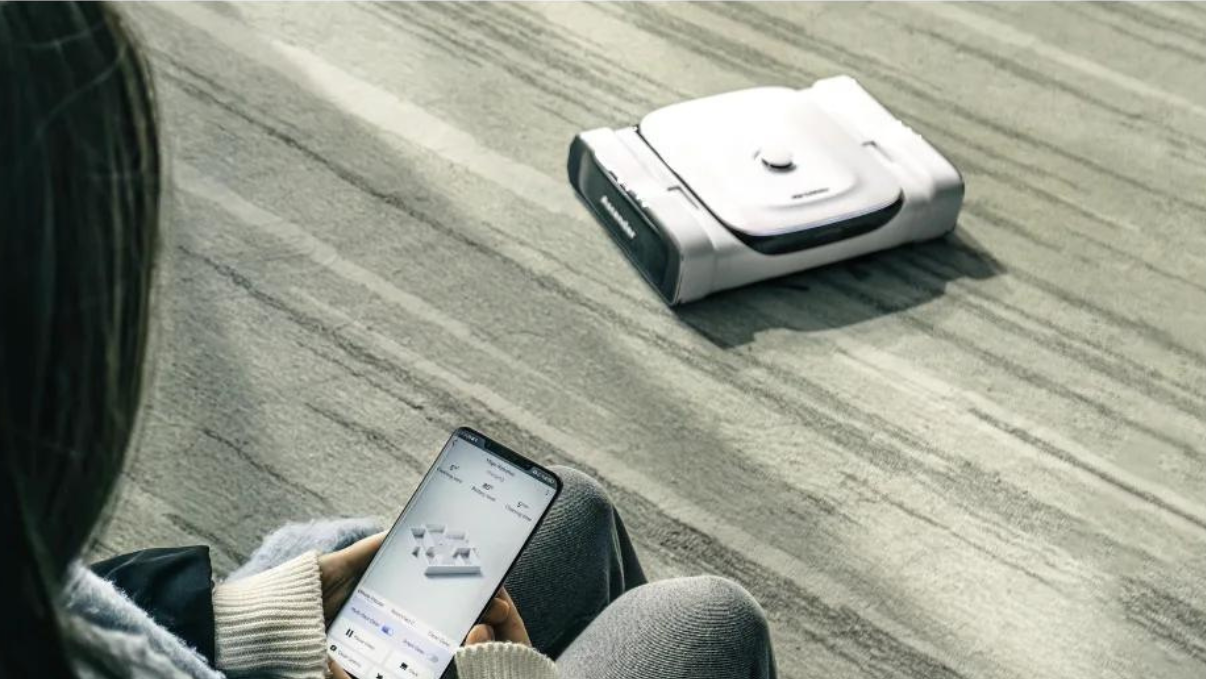 Le 1er robot aspirateur qui monte les escaliers est officiel, et il pourrait tout changer